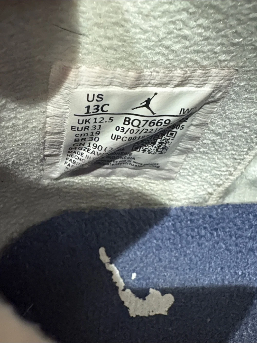 Jordan Retro Sneakers in White, Navy and Cream